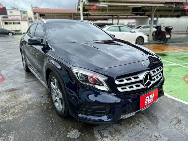 GLA180 運動版 18吋AMG鋁圈 自動停車 後座出風口 電動尾門 電子手煞 雙前電動椅 僅跑3.9萬  第3張相片