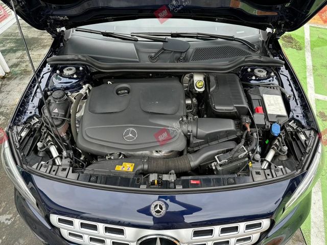 GLA180 運動版 18吋AMG鋁圈 自動停車 後座出風口 電動尾門 電子手煞 雙前電動椅 僅跑3.9萬  第18張相片