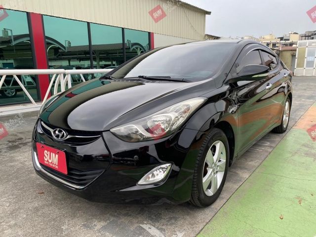 年輕人最愛 優質代步車 i-KEY 定速 恆溫 手自排 天窗 購車送安卓機  第1張相片