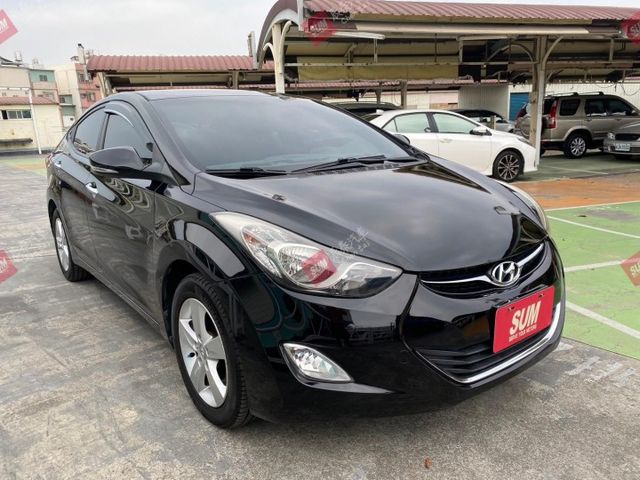 年輕人最愛 優質代步車 i-KEY 定速 恆溫 手自排 天窗 購車送安卓機  第3張相片