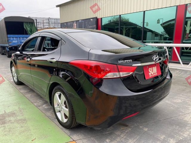 年輕人最愛 優質代步車 i-KEY 定速 恆溫 手自排 天窗 購車送安卓機  第6張相片