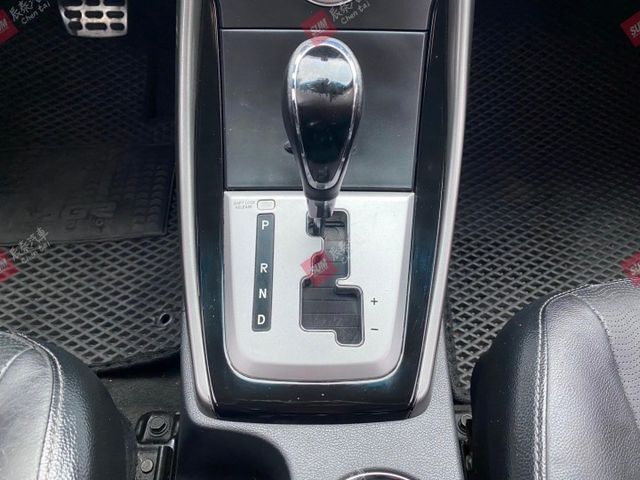 年輕人最愛 優質代步車 i-KEY 定速 恆溫 手自排 天窗 購車送安卓機  第10張相片