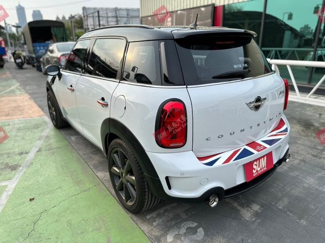 MINI COOPER S COUNTRYMAN 1.6T 英倫風 麂皮多功能方向盤 換檔撥片 恆溫 倒車顯影  第6張相片