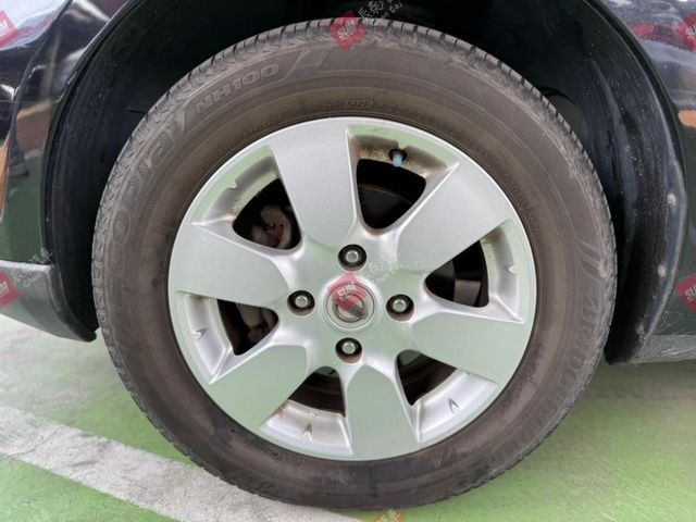 7人座 跑13萬 1.8 省油 載貨好幫手 恆溫 鋁圈  第19張相片