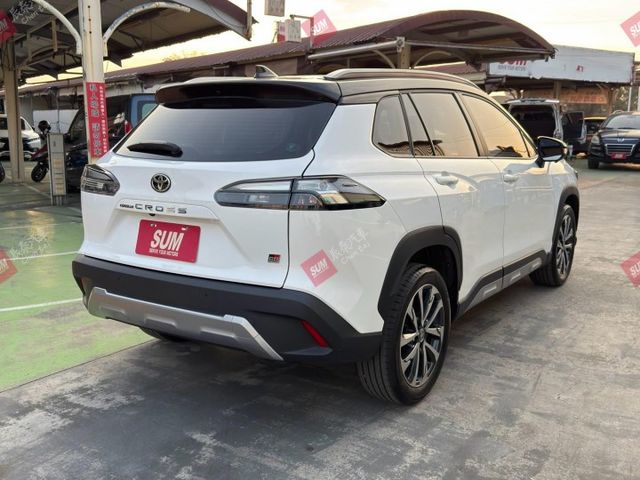 2024 GR SPORT版 盲點 環景 定速 跟車 斜坡輔助 車道維持 i-Key 黑白雙色  第4張相片