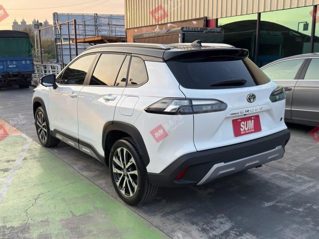 2024 GR SPORT版 盲點 環景 定速 跟車 斜坡輔助 車道維持 i-Key 黑白雙色  第6張相片