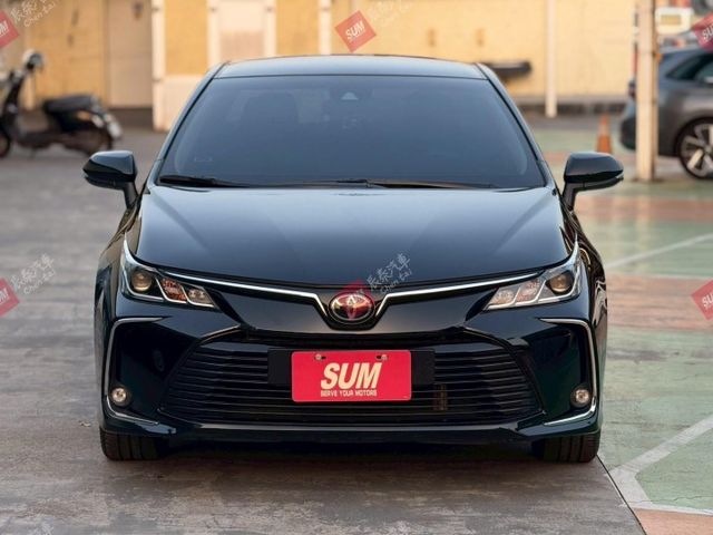 豪華版 鋁圈 恆溫 無限CARPLAY車機 ACC 車道維持輔助 ISOFIX 原版件  第2張相片