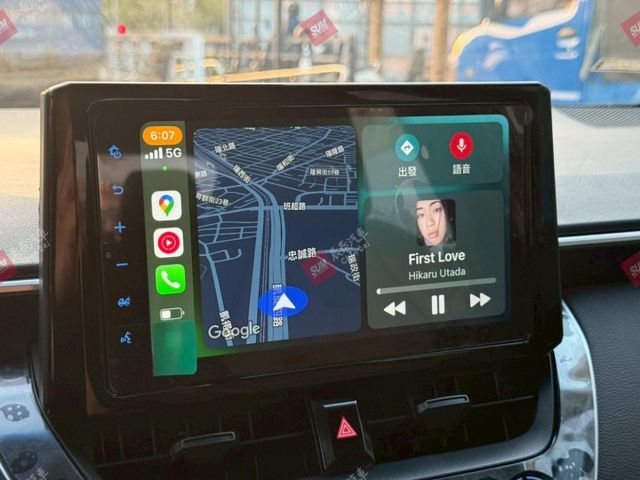 豪華版 鋁圈 恆溫 無限CARPLAY車機 ACC 車道維持輔助 ISOFIX 原版件  第9張相片