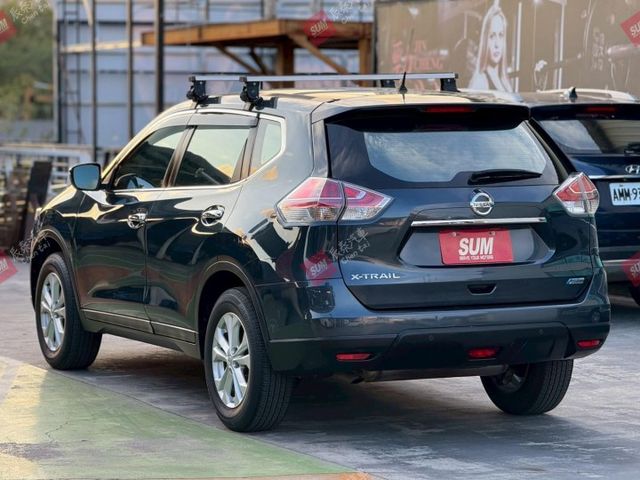 2.0經典版 導航 倒車顯影 皮椅 鋁圈 恆溫 後座出風口 LED日行燈 抬頭顯示器 僅跑7萬  第6張相片