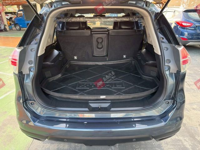 2.0經典版 導航 倒車顯影 皮椅 鋁圈 恆溫 後座出風口 LED日行燈 抬頭顯示器 僅跑7萬  第16張相片