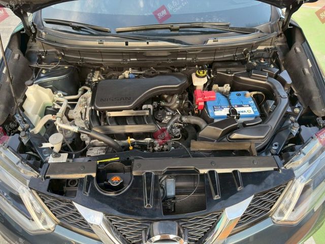2.0經典版 導航 倒車顯影 皮椅 鋁圈 恆溫 後座出風口 LED日行燈 抬頭顯示器 僅跑7萬  第18張相片