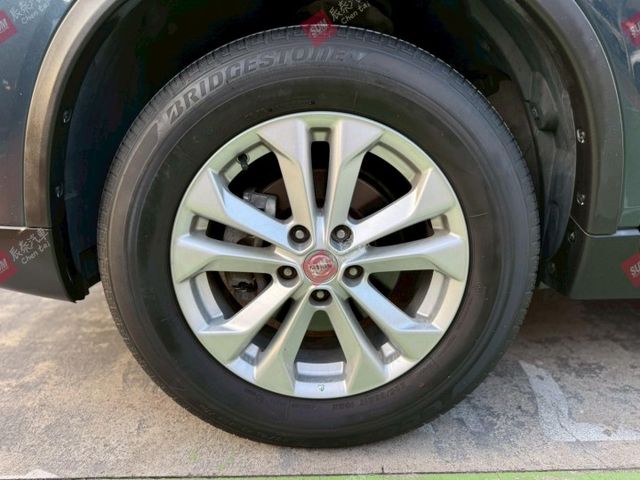 2.0經典版 導航 倒車顯影 皮椅 鋁圈 恆溫 後座出風口 LED日行燈 抬頭顯示器 僅跑7萬  第20張相片