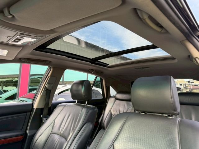 LIMITED edition 3.5 全景天窗 倒車顯影 導航 電尾門 記憶座椅 雙電動椅 後出風口 現車現況  第12張相片