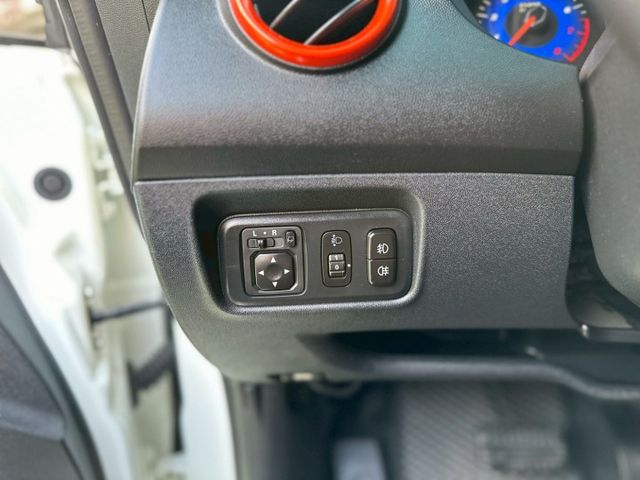 x-sport 鋁圈 I-KEY 定速 實跑12.6萬  第17張相片