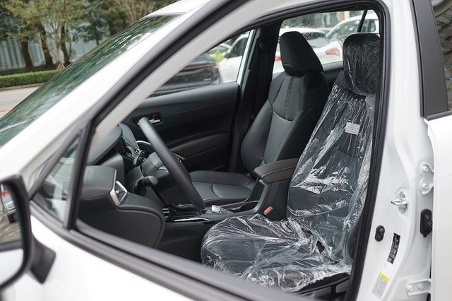 油電豪華版 可全額貸 全新領牌車未開封 僅跑3KM 原廠保固 保證全程托運到店 若無舊換新售價73.9萬  第5張相片