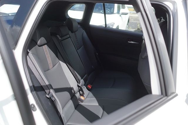 油電豪華版 可全額貸 全新領牌車未開封 僅跑3KM 原廠保固 保證全程托運到店 若無舊換新售價73.9萬  第11張相片