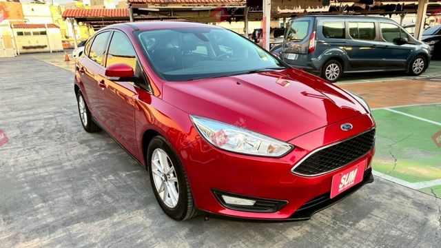 1.5T 汽油時尚 定速 馬丁頭 快撥 藍牙 LED頭燈 TCS 胎壓  第3張相片