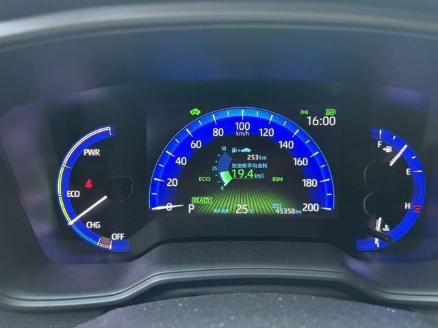 油電尊爵 LED日行燈 盲點偵測 ACC I-KEY 僅跑4.5萬  第8張相片