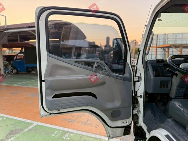 14尺 升降尾門 6輪  第8張相片