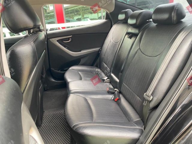 年輕人最愛 優質代步車 i-KEY 定速 恆溫 手自排 天窗 購車送安卓機  第13張相片