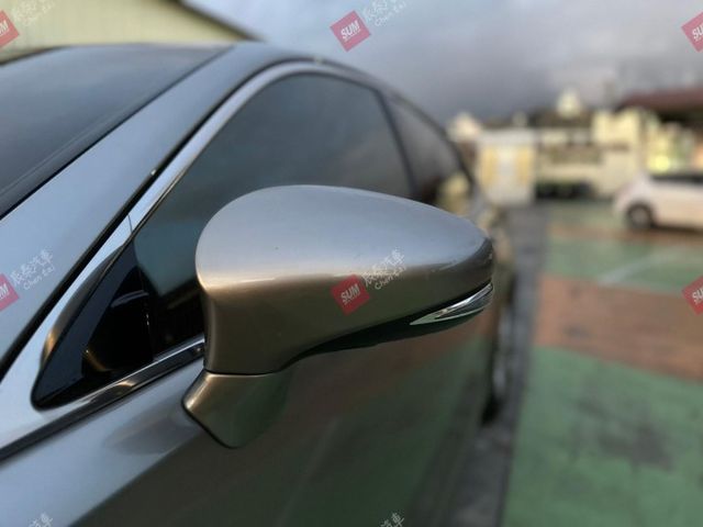 頂級版 天窗 ACC 車道偏移 記憶座椅 LED頭燈 導航 數位電視 後座遮陽簾 後出風口 原版件 實跑14萬  第18張相片