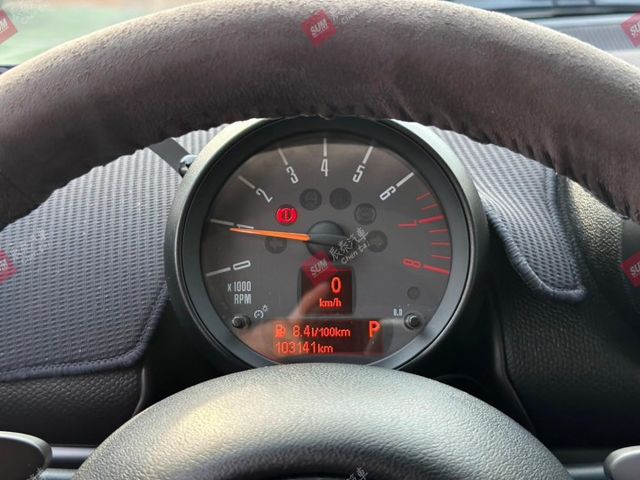 MINI COOPER S COUNTRYMAN 1.6T 英倫風 麂皮多功能方向盤 換檔撥片 恆溫 倒車顯影  第7張相片