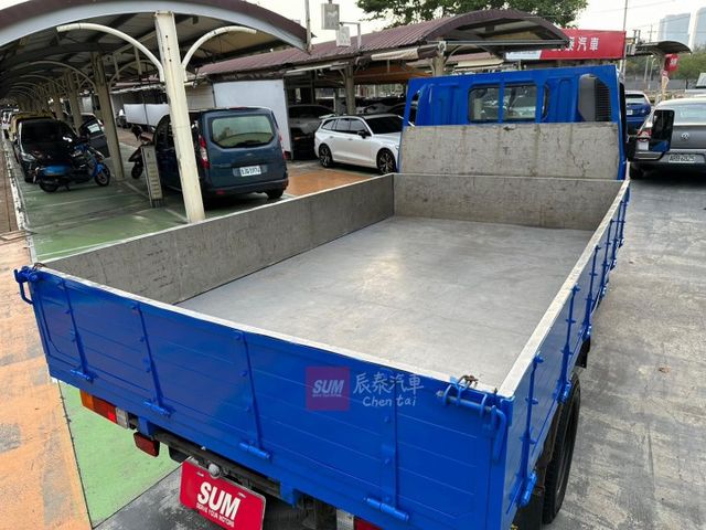 五期堅達 10尺半 車斗內白鐵皮 僅跑6萬 里程保證 原版件  第14張相片