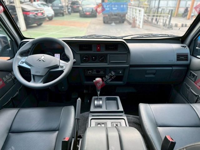 DELICA 自排 8人座 盲點偵測 客貨兩用 可改露營車  第7張相片
