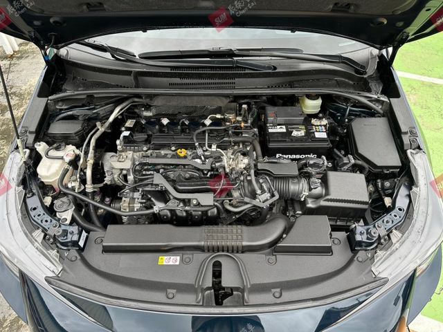 旗艦版 I-KEY HUD 盲點偵測 電動腰靠 倒車顯影 座椅通風 18吋鋁圈 電子手煞 AUTO HOLD  第19張相片
