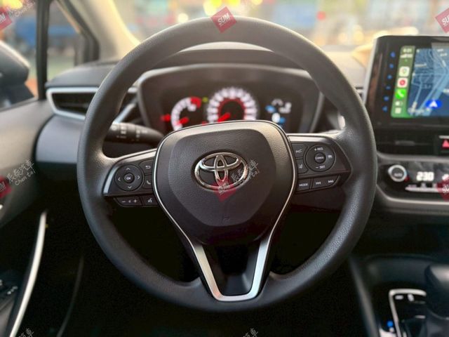 豪華版 ACC 倒車顯影 CARPLAY 鋁圈 I-KEY 後出風口 霧燈 原版件 僅跑1.3萬  第8張相片