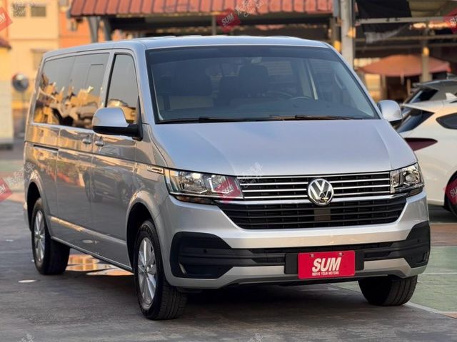 T6.1 2024年式 150L 長軸 九人座 一手車 倒車顯影 雙區恆溫 六安 原鈑件 原廠保固中  第3張相片
