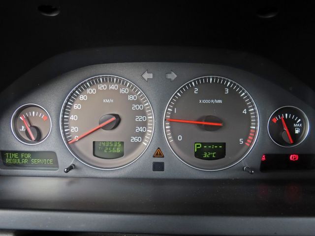 2.4VOLVO XC90 柴油 第三排座椅 7人座 實跑14萬多里程 安全氣囊 電動座椅 鋁圈  第5張相片