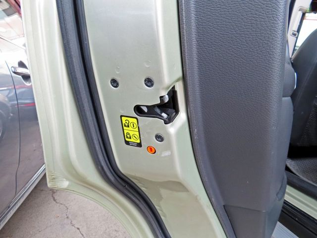 2.4VOLVO XC90 柴油 第三排座椅 7人座 實跑14萬多里程 安全氣囊 電動座椅 鋁圈  第18張相片