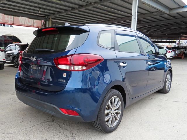 一手車 1.7運動型休旅車 跑7萬多/8安/5+2人座/第三排座椅/TCS/定速系統/ABS/導航/倒車顯影  第2張相片
