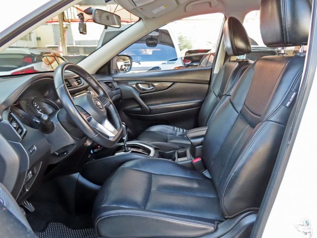 X-Trail 2.0 2WD經典版/行駛8萬多里程/6安/循跡防滑/ABS/左右獨立空調/導航/倒車顯影  第7張相片