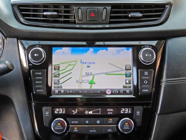 X-Trail 2.0 2WD經典版/行駛8萬多里程/6安/循跡防滑/ABS/左右獨立空調/導航/倒車顯影  第15張相片
