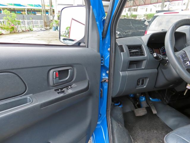 1.5菱利 自排 蓬式(活動)貨車/跑2萬多里程/車況佳/定速系統/ABS/循跡防滑/歡迎來店賞車  第7張相片