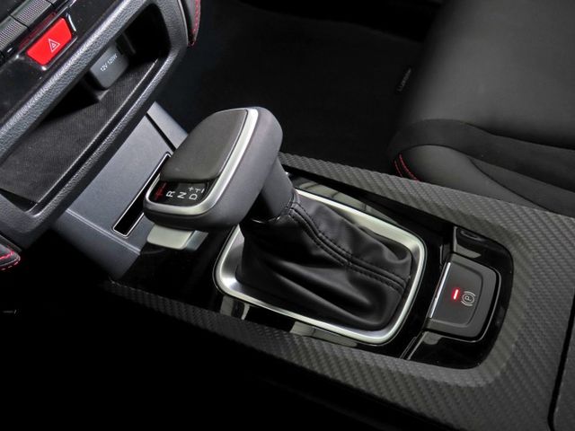 1.8 Neo環景勁化版/6安/車頂行李架/環景系統/電尾門/僅跑1萬多里程/方向盤換檔撥片/I-KEY/LED頭燈  第12張相片