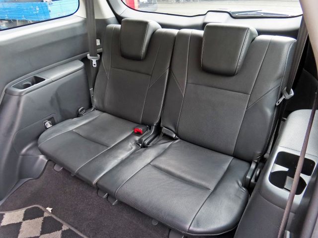 一手車 2.0 第三排座椅 7人座/實跑21萬多里程/雙安/定速系統/ABS/導航/倒車顯影/電動後視鏡  第9張相片