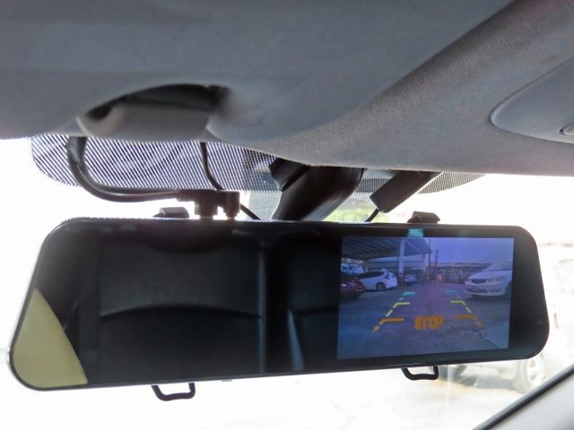 2.5廂型車 尊貴版8人座 第三排座椅/僅跑6萬多里程/雙安/定速系統/衛星導航/加裝後視鏡倒車顯影  第13張相片