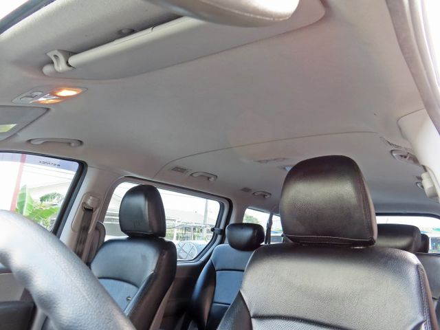 2.5廂型車 尊貴版8人座 第三排座椅/僅跑6萬多里程/雙安/定速系統/衛星導航/加裝後視鏡倒車顯影  第19張相片