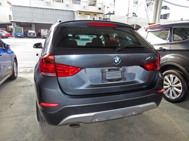 BMW X1 sDrive18i/安全氣囊/跑17萬多里程/車頂行李架/導航/倒車顯影  第4張相片