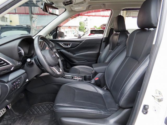 2.0佛瑞斯特/四輪傳動/跑8萬多里程/環景/ACC跟車/7安/天窗/I-KEY/定速系統/循跡防滑/後視鏡盲點  第7張相片