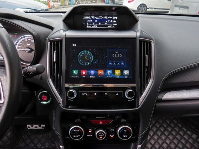 2.0佛瑞斯特/四輪傳動/跑8萬多里程/環景/ACC跟車/7安/天窗/I-KEY/定速系統/循跡防滑/後視鏡盲點  第15張相片