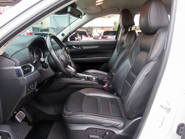 CX-5旗艦版/BOSE音響/ACC跟車/6安/車道偏移/定速/I-KEY/循跡防滑/導航/倒車顯影/電動尾門  第8張相片