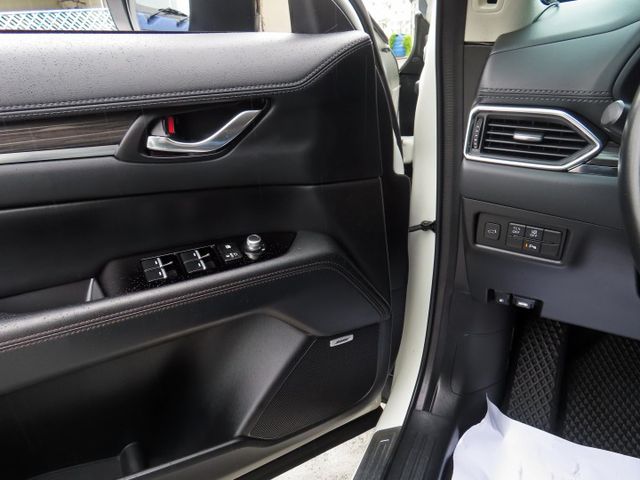 CX-5旗艦版/BOSE音響/ACC跟車/6安/車道偏移/定速/I-KEY/循跡防滑/導航/倒車顯影/電動尾門  第10張相片