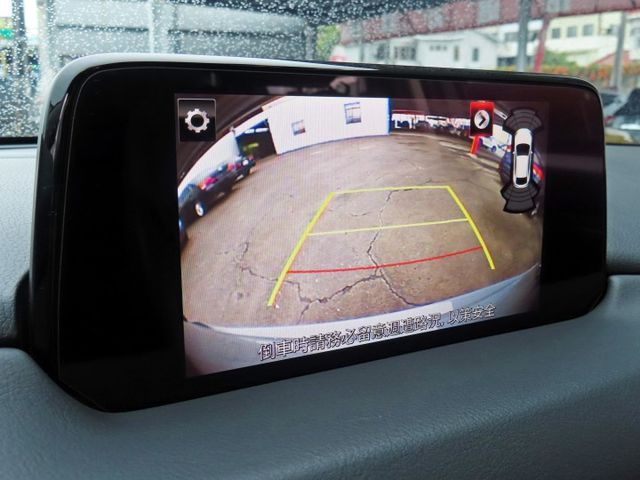 CX-5旗艦版/BOSE音響/ACC跟車/6安/車道偏移/定速/I-KEY/循跡防滑/導航/倒車顯影/電動尾門  第13張相片