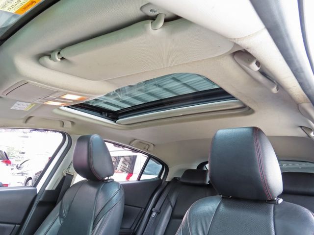 2.0頂級版 日系進口車/手自排/跑17萬多里程/6安全氣囊/I-KEY/定速系統/TCS/導航/方向盤換檔撥片  第18張相片