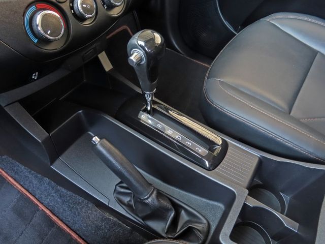2.4 商用廂式休旅車 小客貨車/實跑4萬多里程/雙安/後視鏡倒車顯影/定速系統/後座分離傾倒/ISOFIX  第14張相片