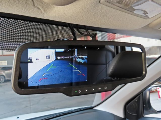 2.4 商用廂式休旅車 小客貨車/實跑4萬多里程/雙安/後視鏡倒車顯影/定速系統/後座分離傾倒/ISOFIX  第16張相片